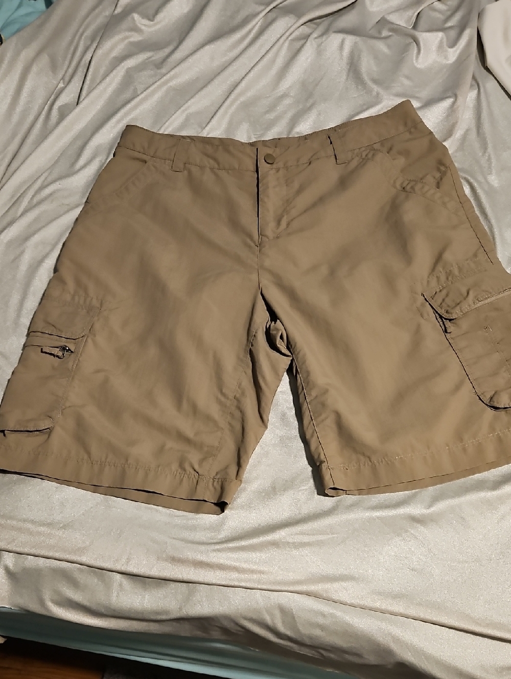 REI Women's Cargo Shorts in Khaki Brown